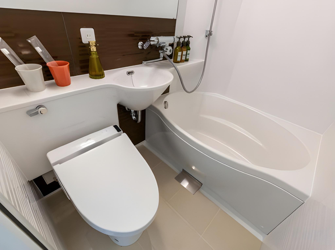 Bathroom 5, Smart Place Inn Kyoto Shijo Horikawa, Kyoto
