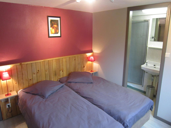 Bedroom 4, Stay with Pool, Malmedy, Liège