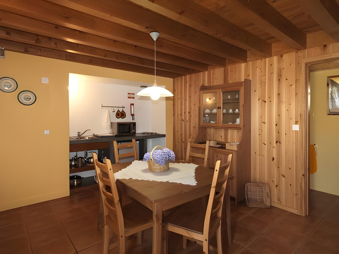 Others 5, Casas D'Arramada, Horta