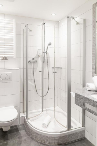Bathroom 3, Dom Hotel , Worms