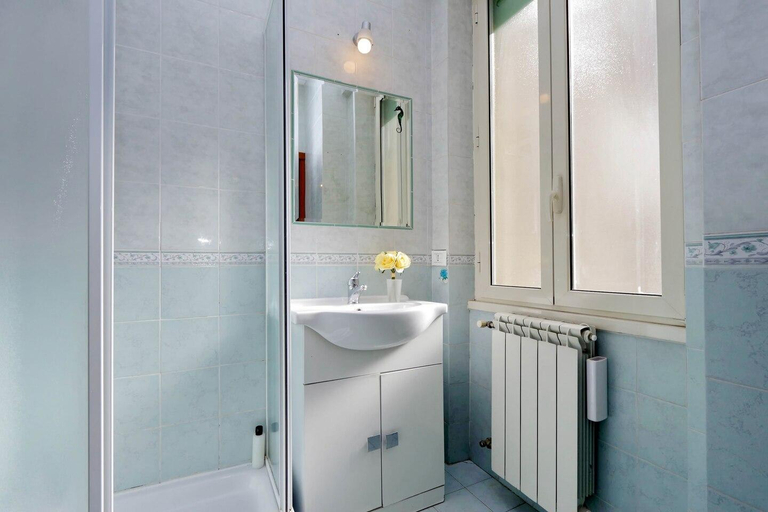 Bathroom 3, Sapphire Apartment stylish apartment, Rome