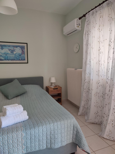 Bedroom 2, Kiki's cosy apartments, East Macedonia and Thrace