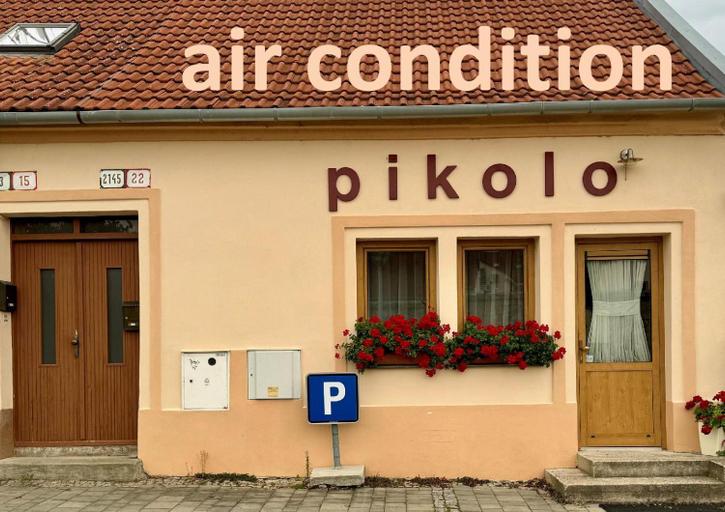 Others 4, Pikolo - izby na prenajom, Nové Mesto nad Váhom