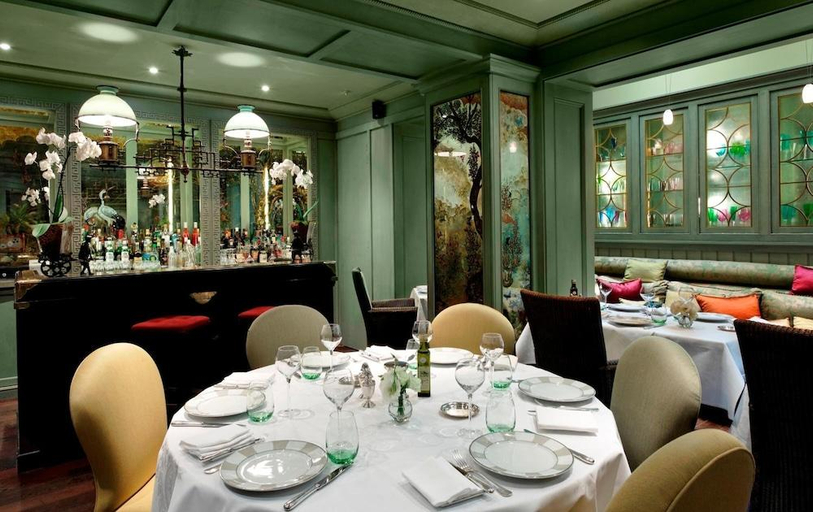 Food & Drinks 5, Hôtel de Montesquieu, Paris