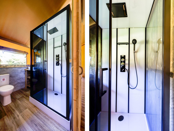 Bathroom 3, Glamping Tent in Tranquil Park, Dalfsen