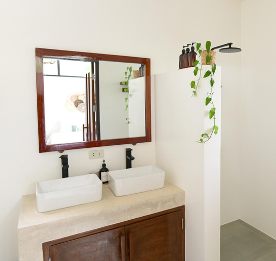 Bathroom 3, Villa Pura Vida Apartments Siargao, General Luna
