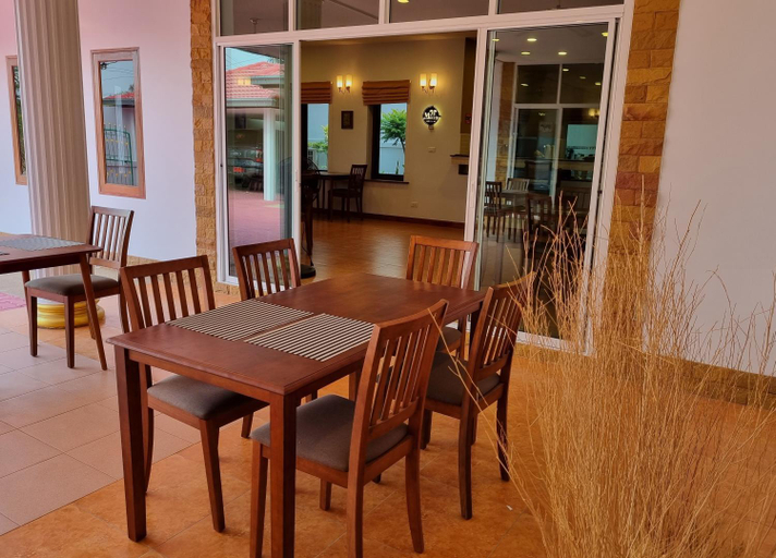 Food & Drinks 2, Meyers Hua Hin, Hua Hin