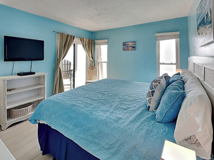 Bedroom 3, A Wave From It All by Topsail Realty, Onslow