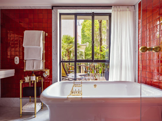 Bathroom 3, Hotel Eldorado, Paris