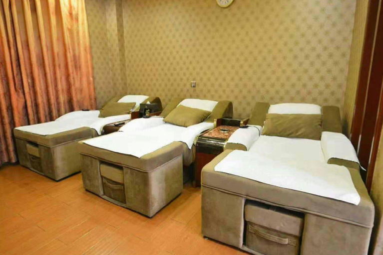 Bedroom 2, Shangri-La Original Density Hotel, Dêqên Tibetan