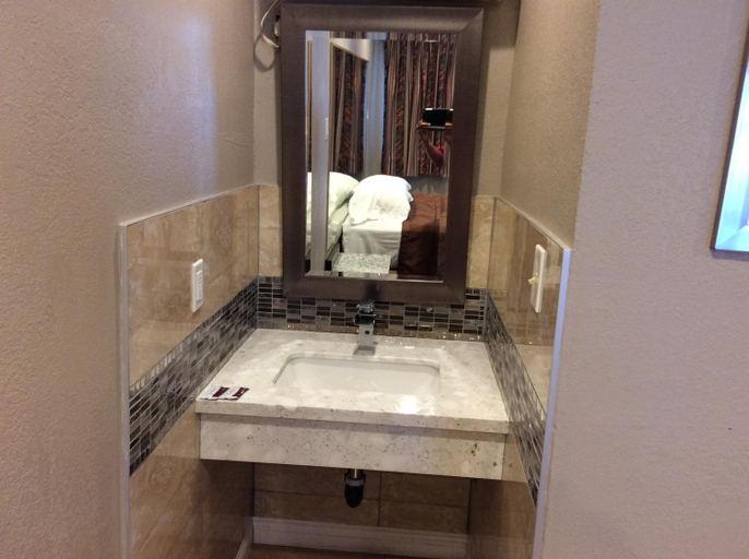 Bathroom 3, Stallion Motel, Los Angeles