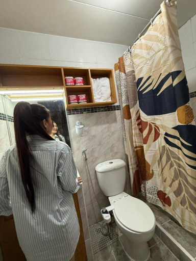 Bathroom 3, Axon Cozy Modern House Grey Near The Walking Street, Mabalacat