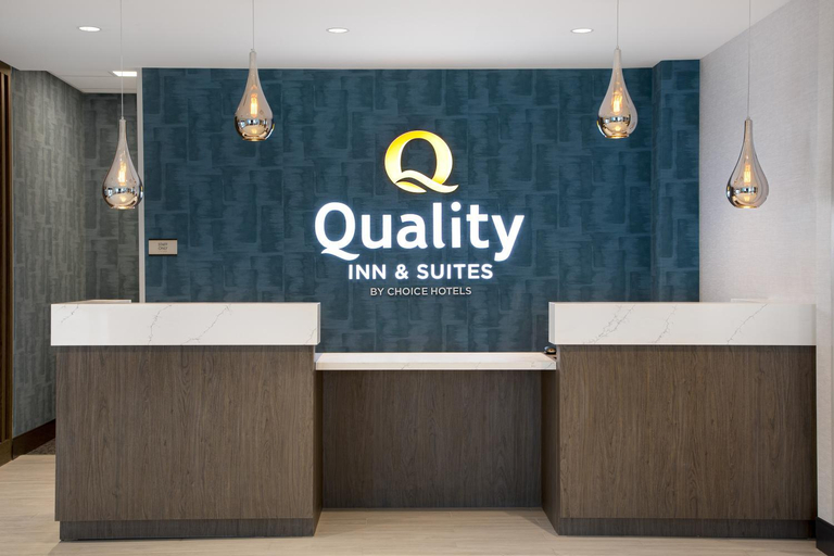 Public Area 2, Quality Inn & Suites, Leeds and Grenville