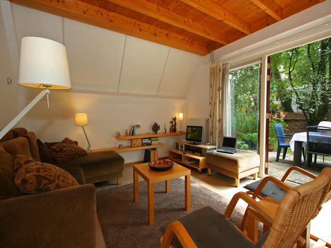 Others 5, Holiday Home in Nunspeet near Forest, Nunspeet