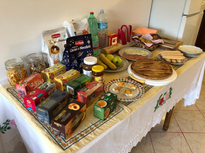 Food & Drinks 1, B&B I Fenicotteri, Cagliari