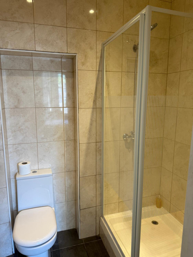 Bathroom 3, Central London Budget Hotel, London