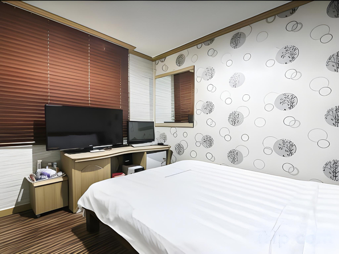Bedroom 2, Andong Queen Motel (Old Andong Station Branch), Andong