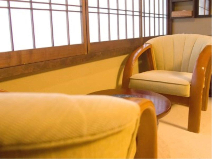 Others 5, Iwaiya, Iwami