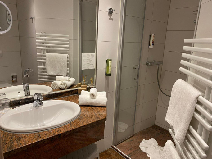 Bathroom 5, Ringhotel "Zum Stein", Wittenberg