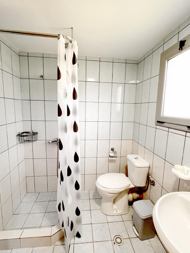 Bathroom 4, 4 Seasons apartments, Vlorës