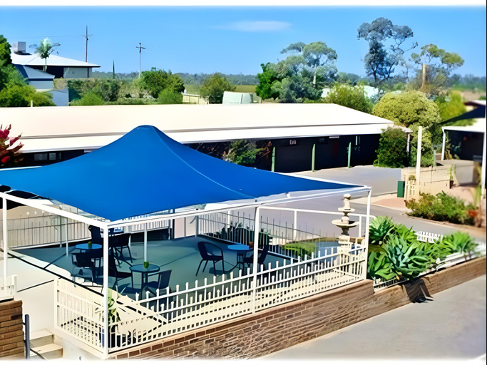 Sport & Beauty 3, Tooleybuc Motel, Wakool