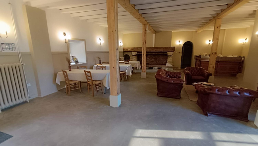 Others 4, Abbaye Saint Gilbert, Allier