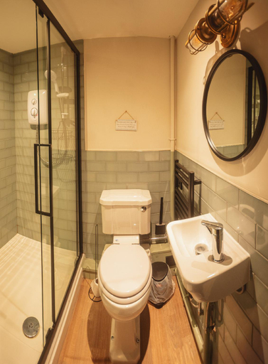 Bathroom, The White Bear Hotel - Bedale, North Yorkshire