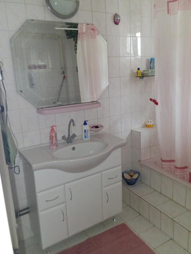 Bathroom 3, Gabi apartman, Fonyód