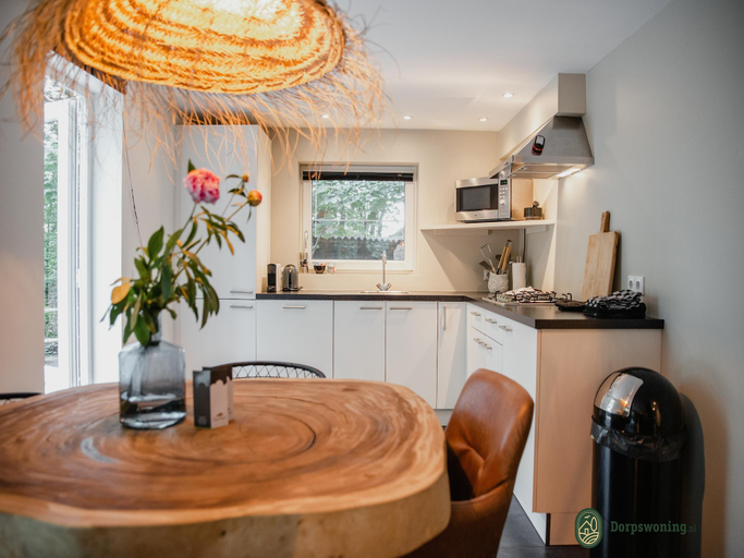 Others 4, Cozy Cottage in Leenderbos with Hot Tub, Heeze-Leende
