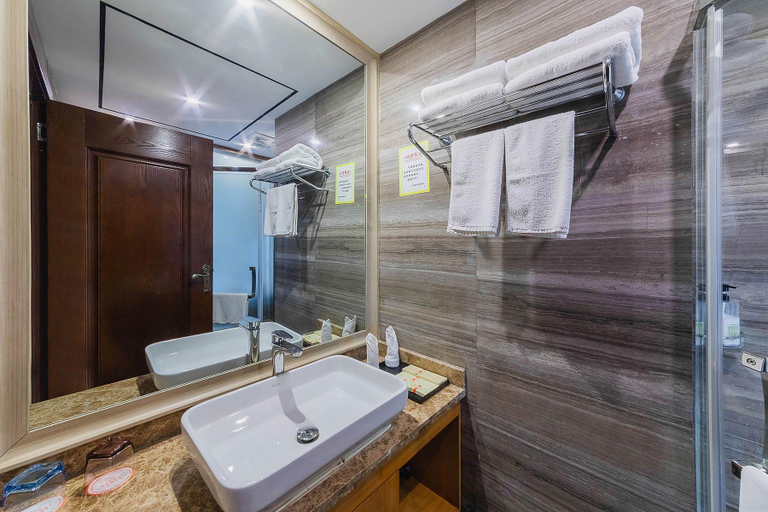 Bathroom 3, Shatan Jingshe Resort Hotel, Zunyi