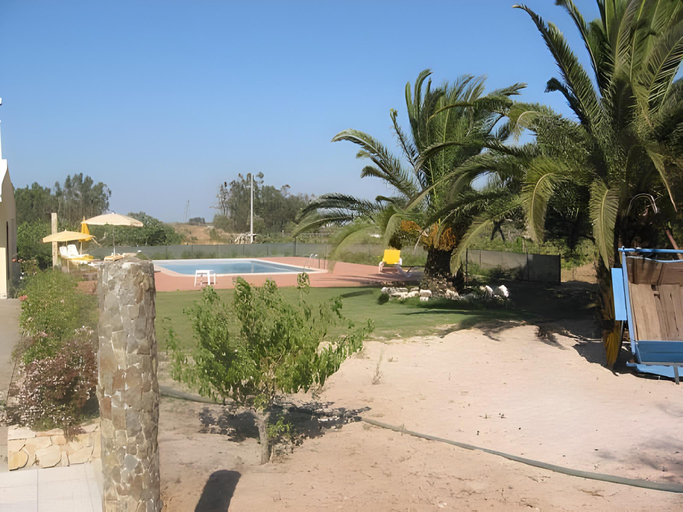 Others 4, Quinta das AVES - Apartamento T2 com Piscina Comum, Lagos