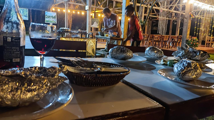 Food & Drinks 3, Paraiso Inn, Satipo