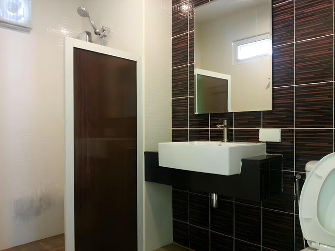 Bathroom 2, Lemon Home, Muang Kanchanaburi