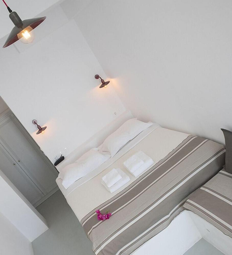 Bedroom 2, Pearl on the Cliff Hotel & Suites, South Aegean