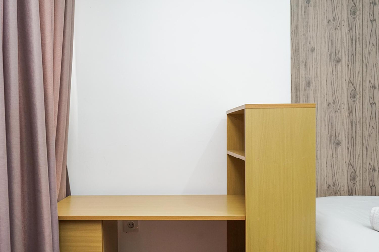 Bedroom 4, Compact Studio Casa De Parco Apartment By Travelio, Tangerang