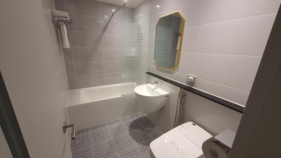 Bathroom 4, Goodstay Hotel Amaranth, Sokcho