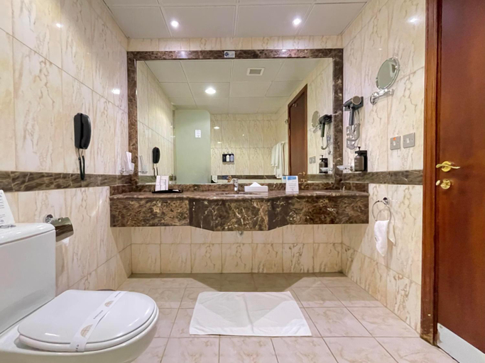Bathroom, Waqf Outhman Bin Affan Hotel, Al Madinah Al Munawwarah