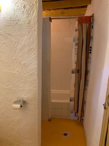 Bathroom 2, DAR INFIANE Tata, Tata