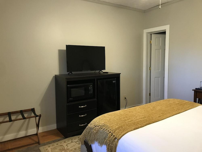 Bedroom 2, Barefoot Hills, Lumpkin