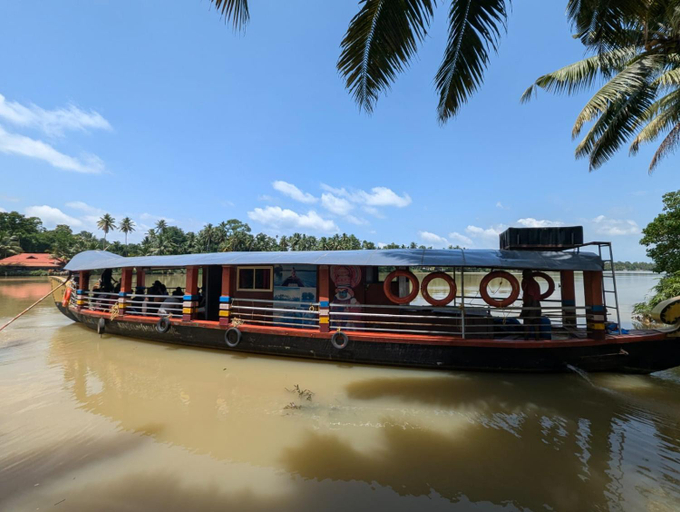 Others 3, LemonTree Homestay, Kollam