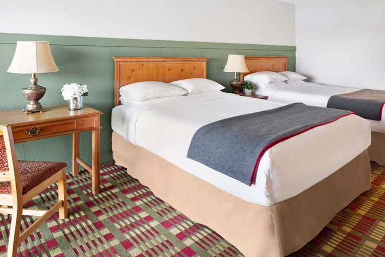 4, Ocean Gate Resort, Lincoln