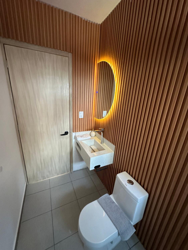 Bathroom 2, San Pedro Suite 007, San Jerónimo Tecuanipan