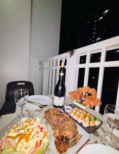Food & Drinks, JAS Staycation, Pasay City