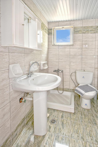 Bathroom 3, Kasapakis Hotel & Apartments, Crete