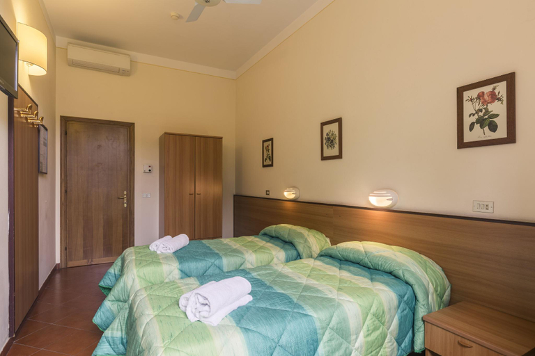 Bedroom 2, Foresteria Valdese di Firenze, Florence