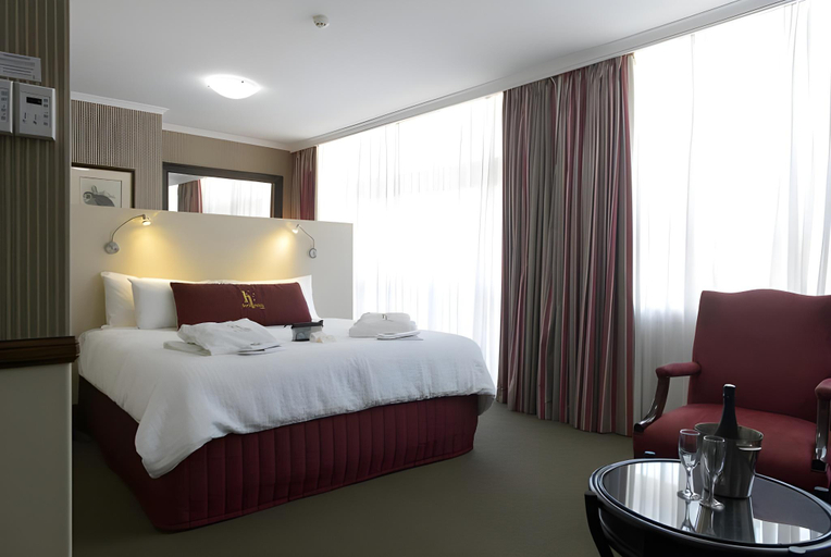Bedroom 2, Burke and Wills Hotel Toowoomba, Toowoomba - Central