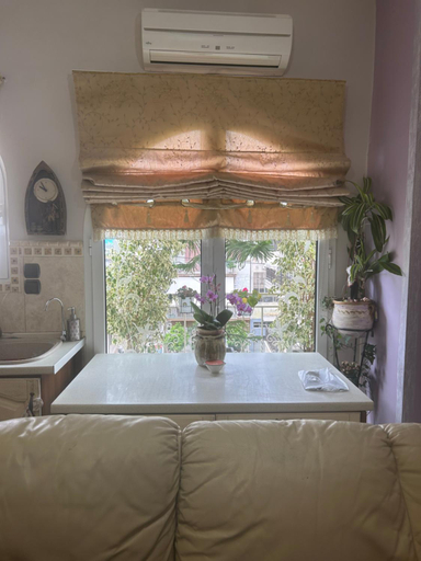 Others 5, Mandy's cosy luxury flat, Attica