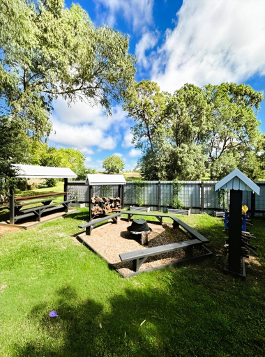 Others 3, Murgon Motor Inn, Murgon