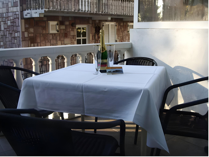 Food & Drinks, Apartments Adriatic