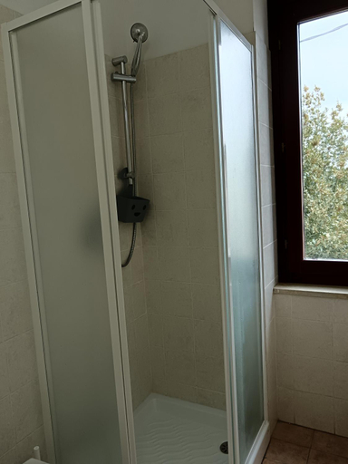 Bathroom 3, La Quercia, Chieti